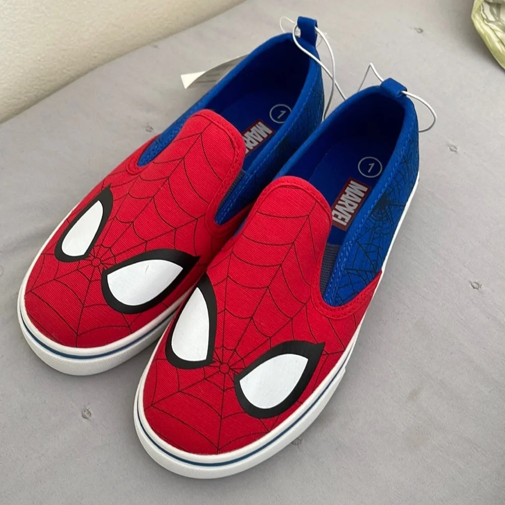 Marvel Spiderman sneakers - Picture 1 of 3